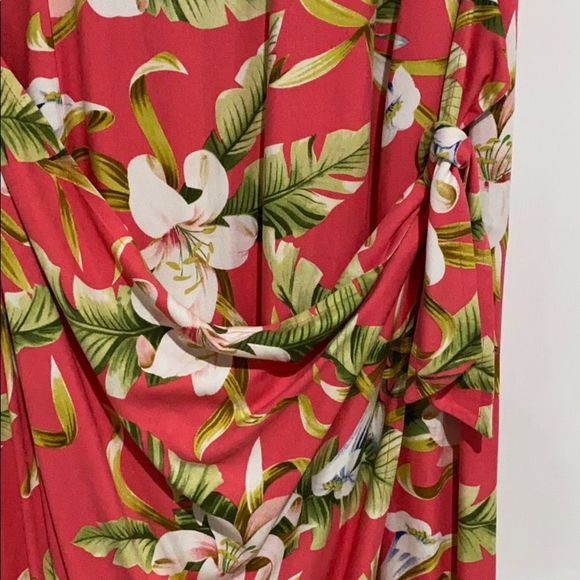 La Cabaña All Night Long Floral Dress - Picture 2 of 3